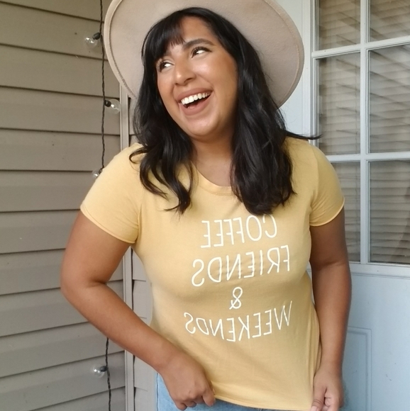 JUST LIVING YELLOW LOGO TOP - Picture 2 of 6